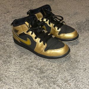 Used Gold Jordan’s